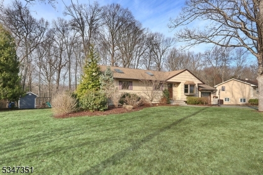 Property Photo: 76 Catherine Ct NJ 07456