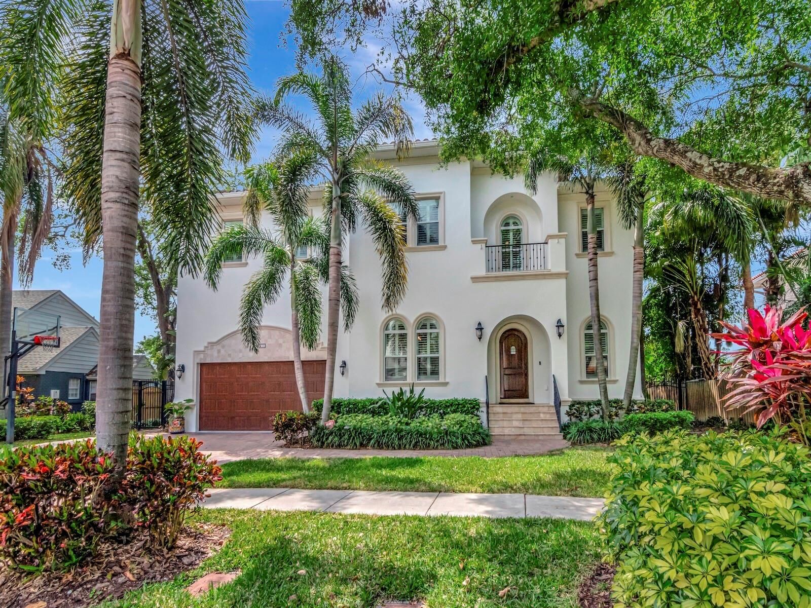 Property Photo: 511 Erie Avenue FL 33606