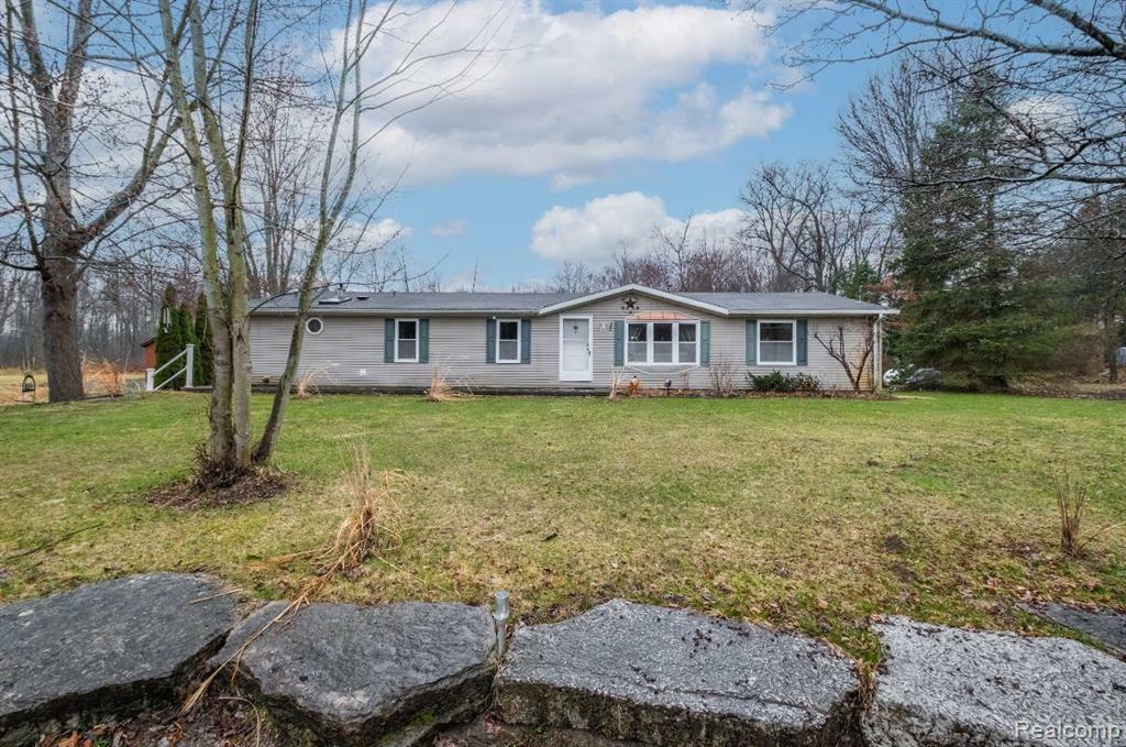 Property Photo: 1257 Tonda Drive MI 48462 9759