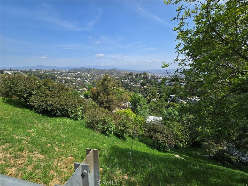 Property Photo: 8547 Cole Crest CA 90046