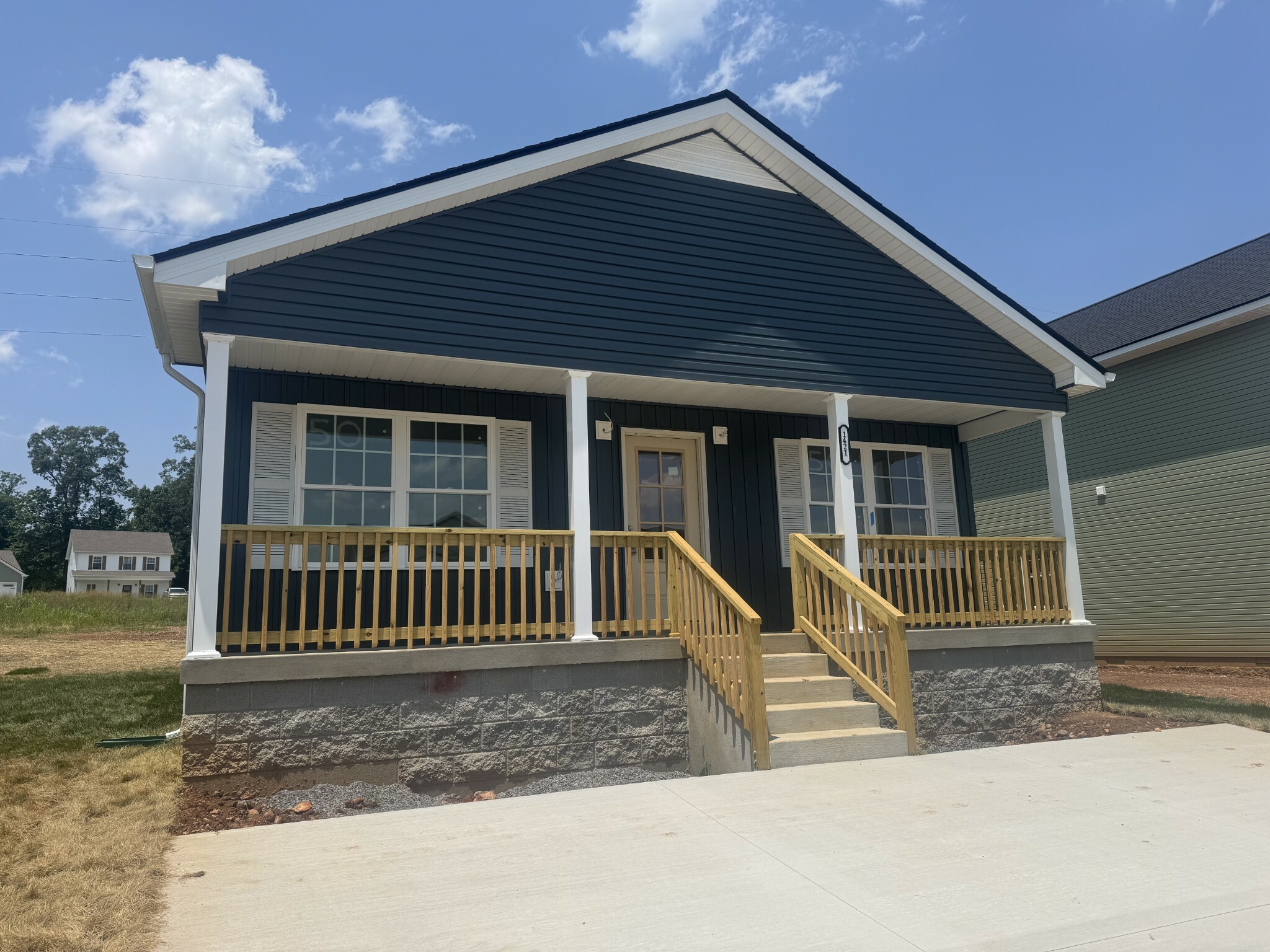 Property Photo: 1421 Isaiah Dr TN 37042