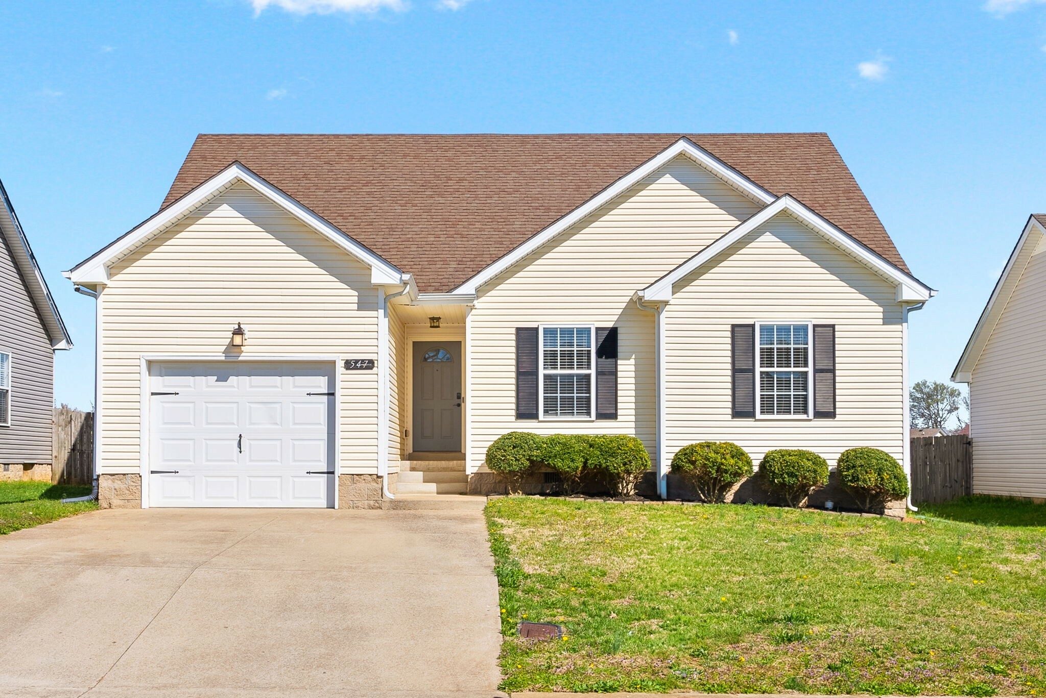 Property Photo: 547 Fox Trot Dr TN 37042