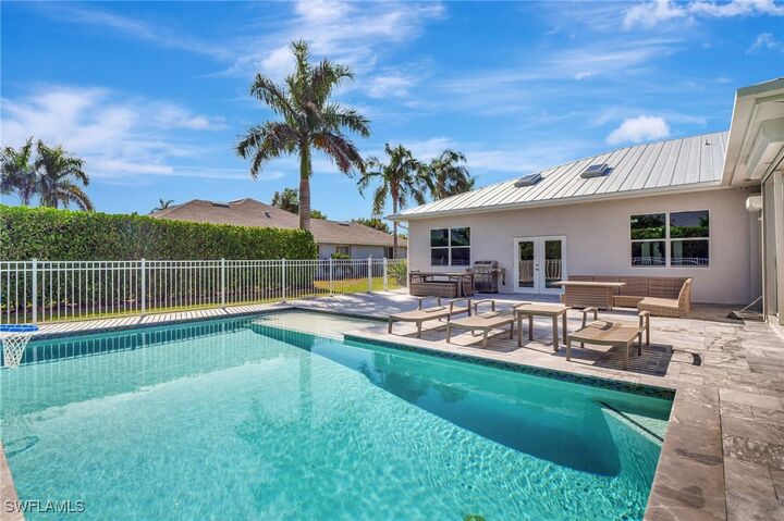 Property Photo:  2024 Imperial Circle  FL 34110 