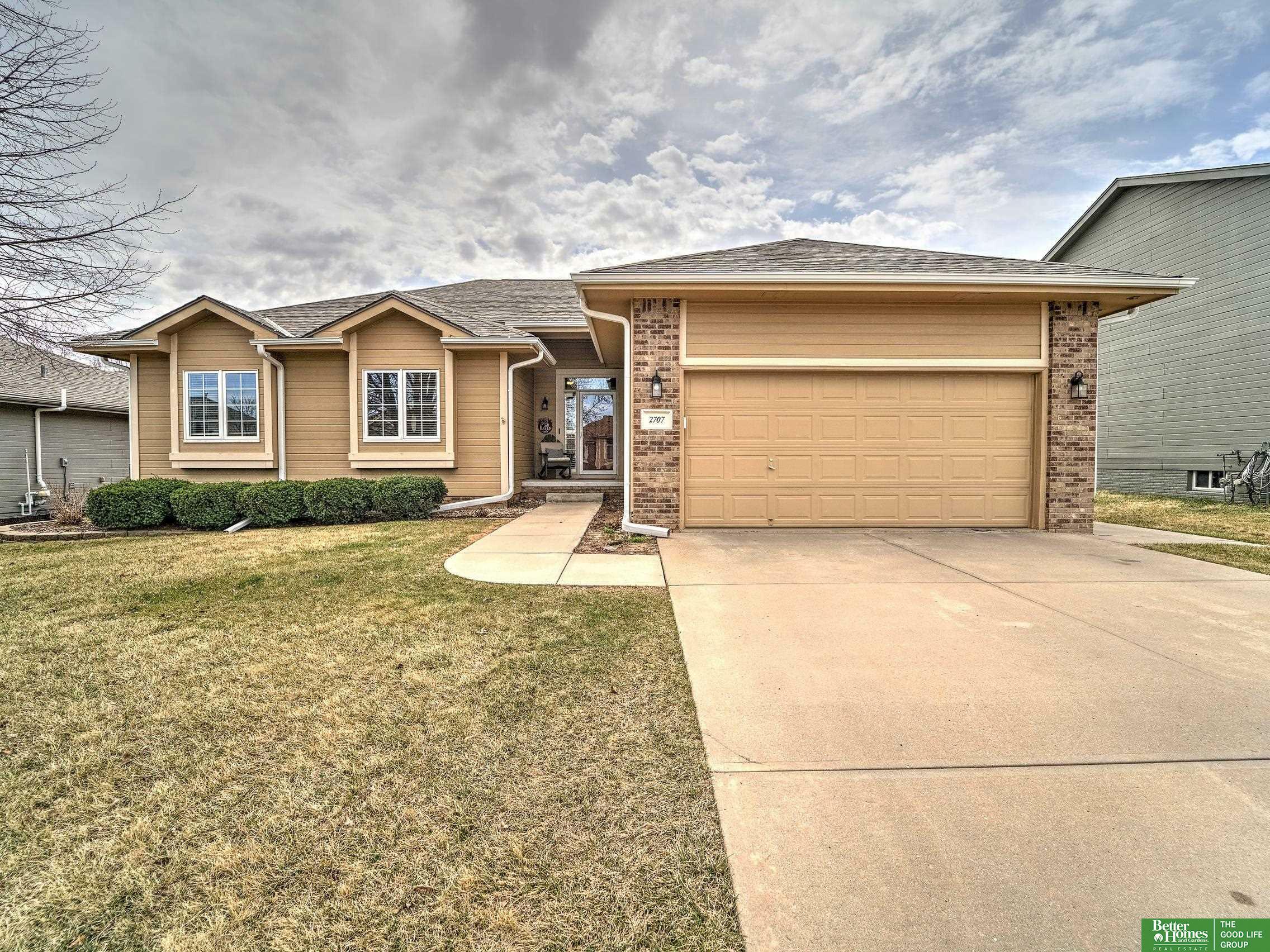 Property Photo: 2707 John Street NE 68133