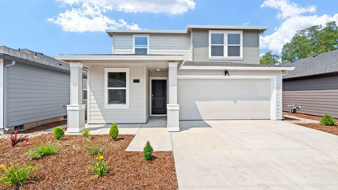 Property Photo: 535 Dawn Court OR 97501