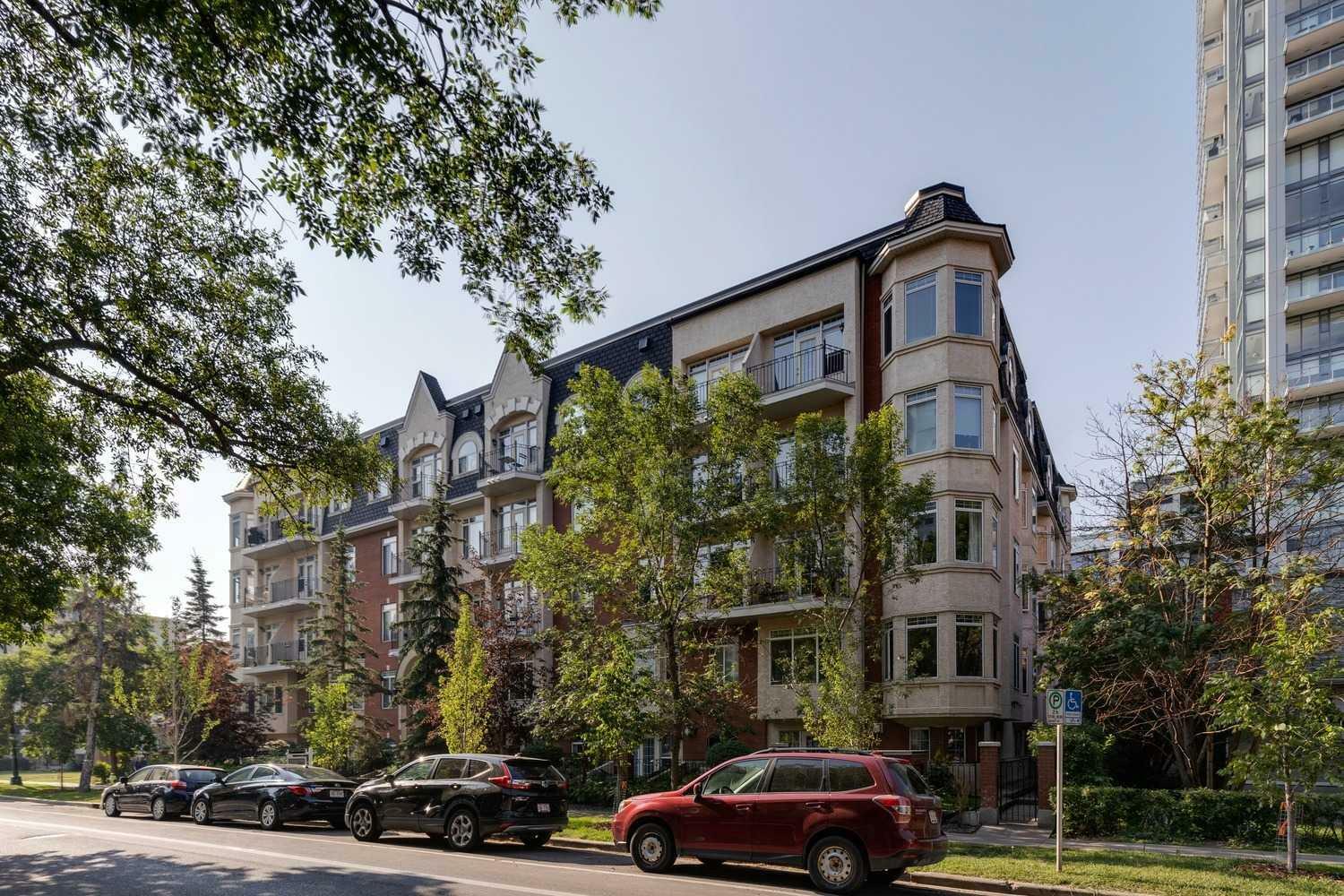Property Photo: 923 15 Avenue SW 304 AB T2R 0S2