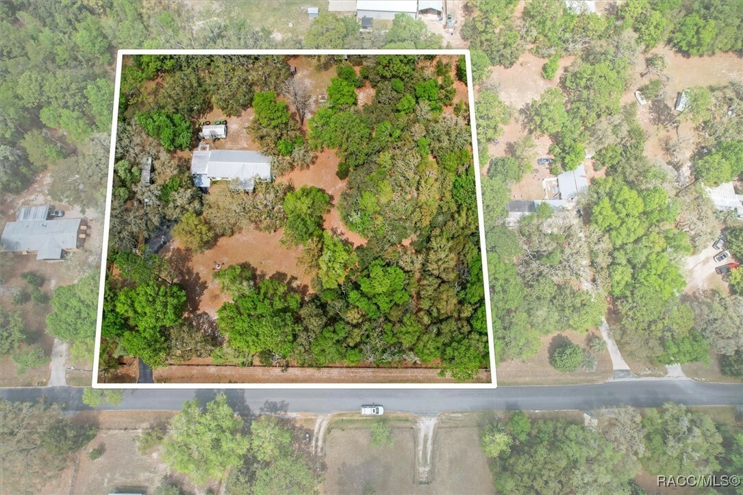 Property Photo:  2999 E Dove Court  FL 34452 