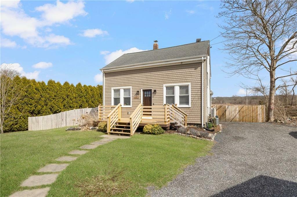 4588 Main Road  Tiverton RI 02878 photo