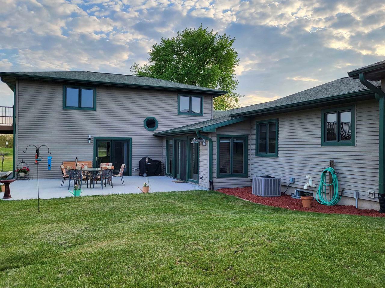 Property Photo: E4913 Jones Road WI 53588