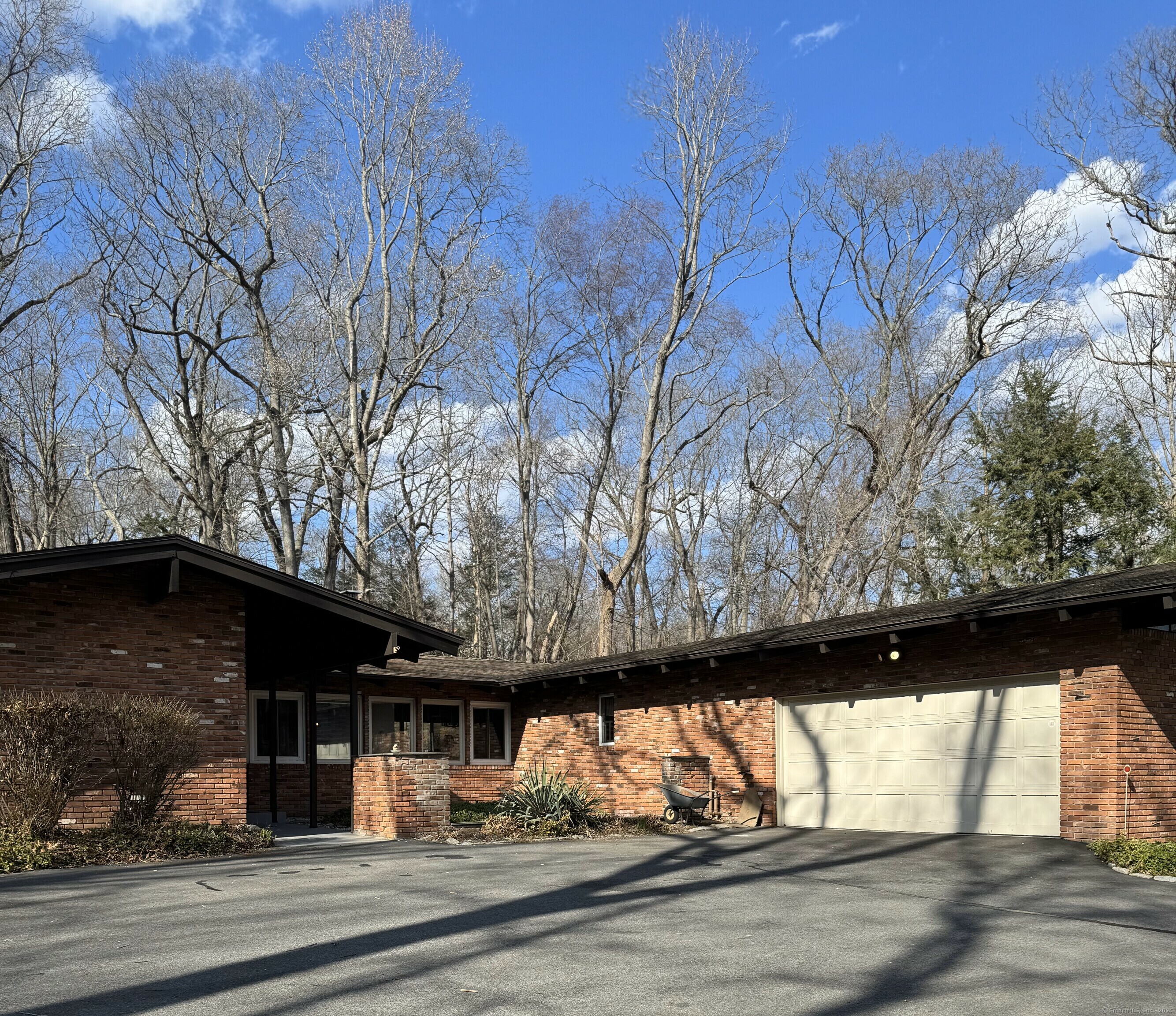 Property Photo: 489 Luba Drive CT 06477