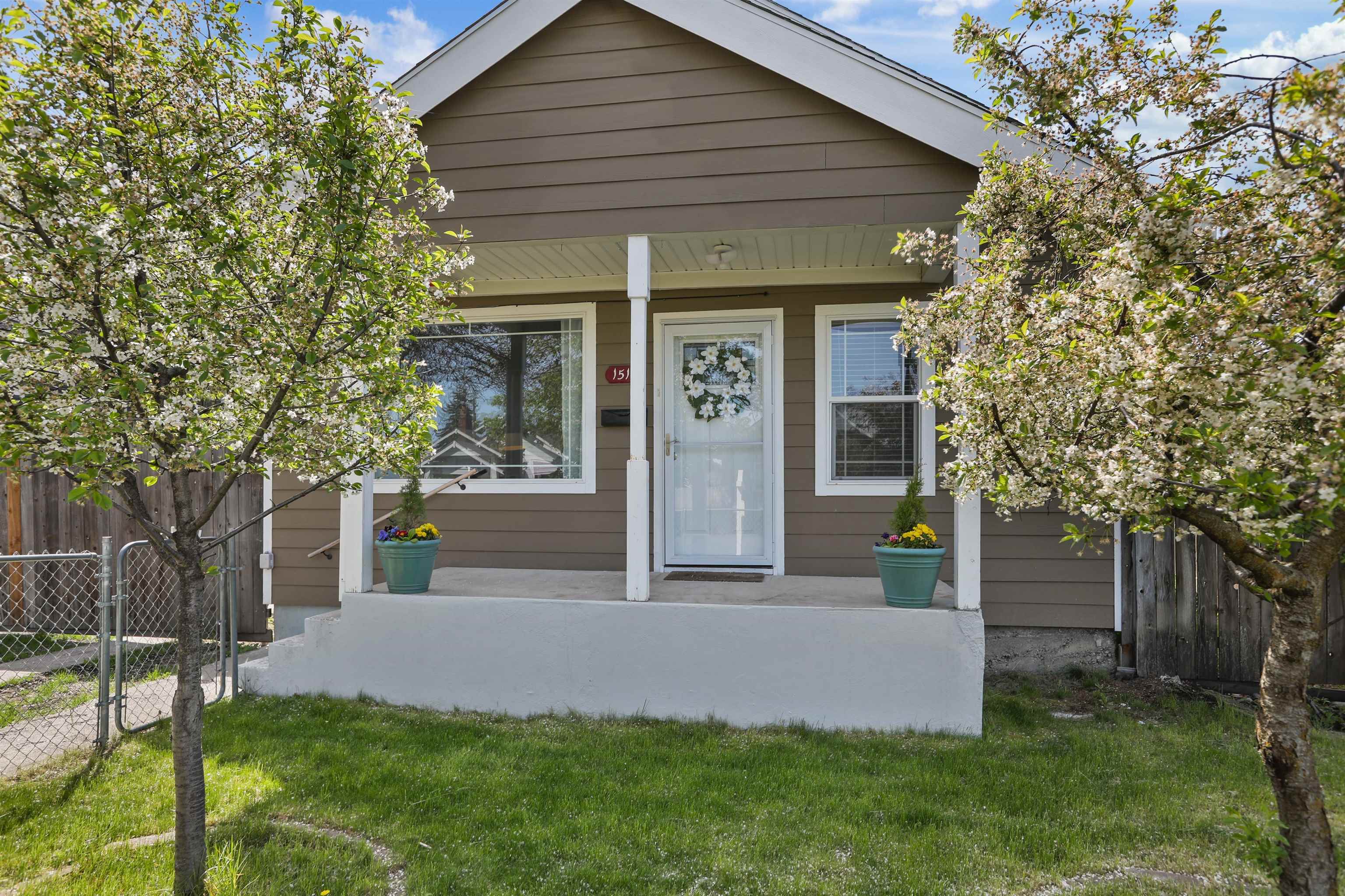 1519 W Knox Ave  Spokane WA 99205 photo