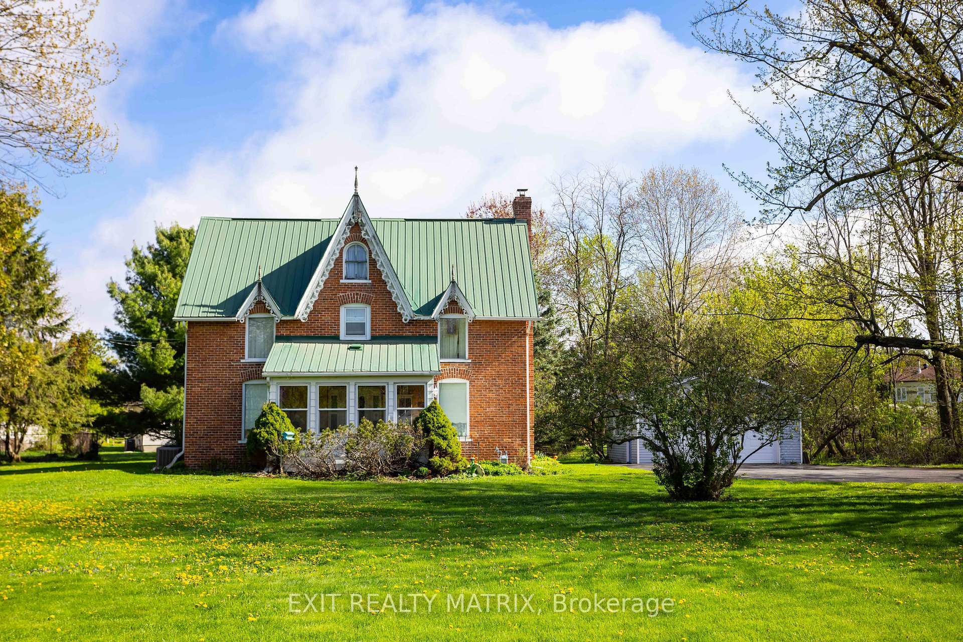 Property Photo: 74 Craig Street ON K4R 1A2