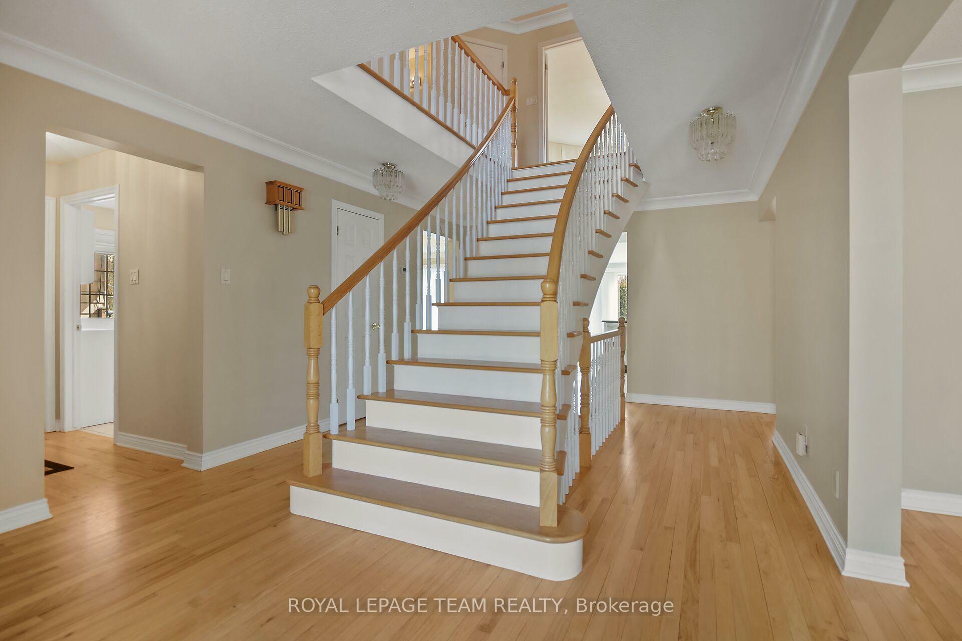 Property Photo: 1916 Kingsdale Avenue ON K1T 1J1
