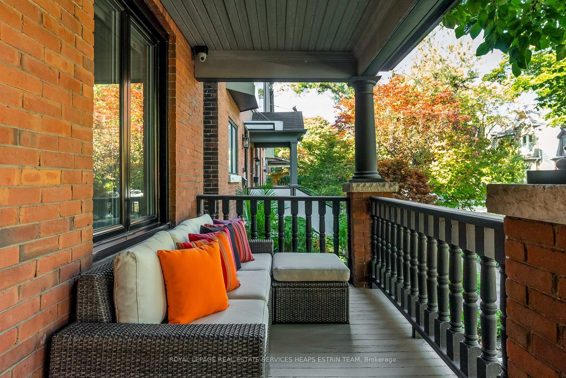 Property Photo:  161 Macpherson Avenue  ON M5R 1W9 