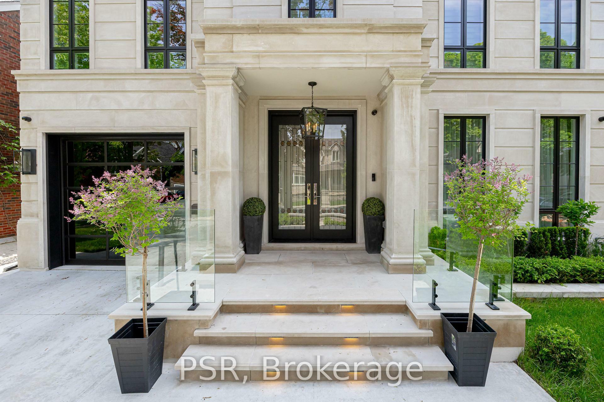 Property Photo: 335 Lytton Boulevard ON M5N 1R9