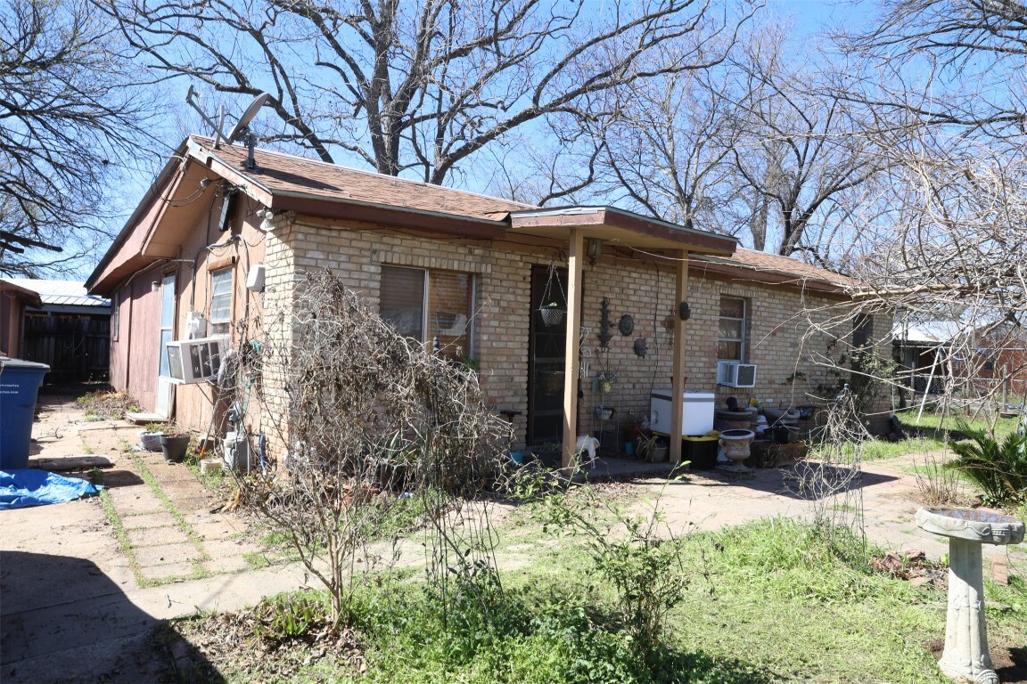 110 Hergotz Lane  Austin TX 78742 photo