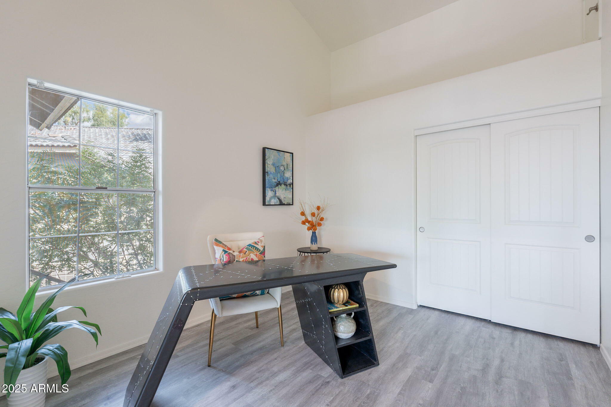 Property Photo: 255 S Kyrene Road 212 AZ 85226