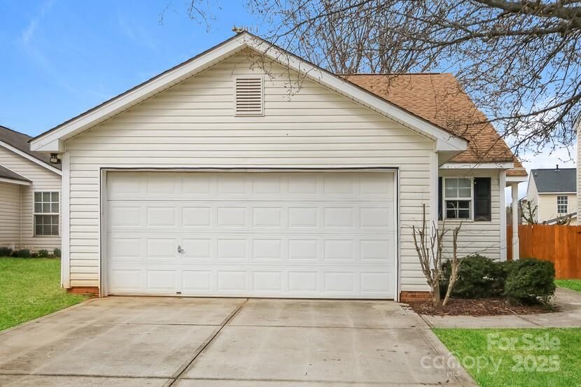 Property Photo:  1671 Sandpiper Drive  SC 29732 