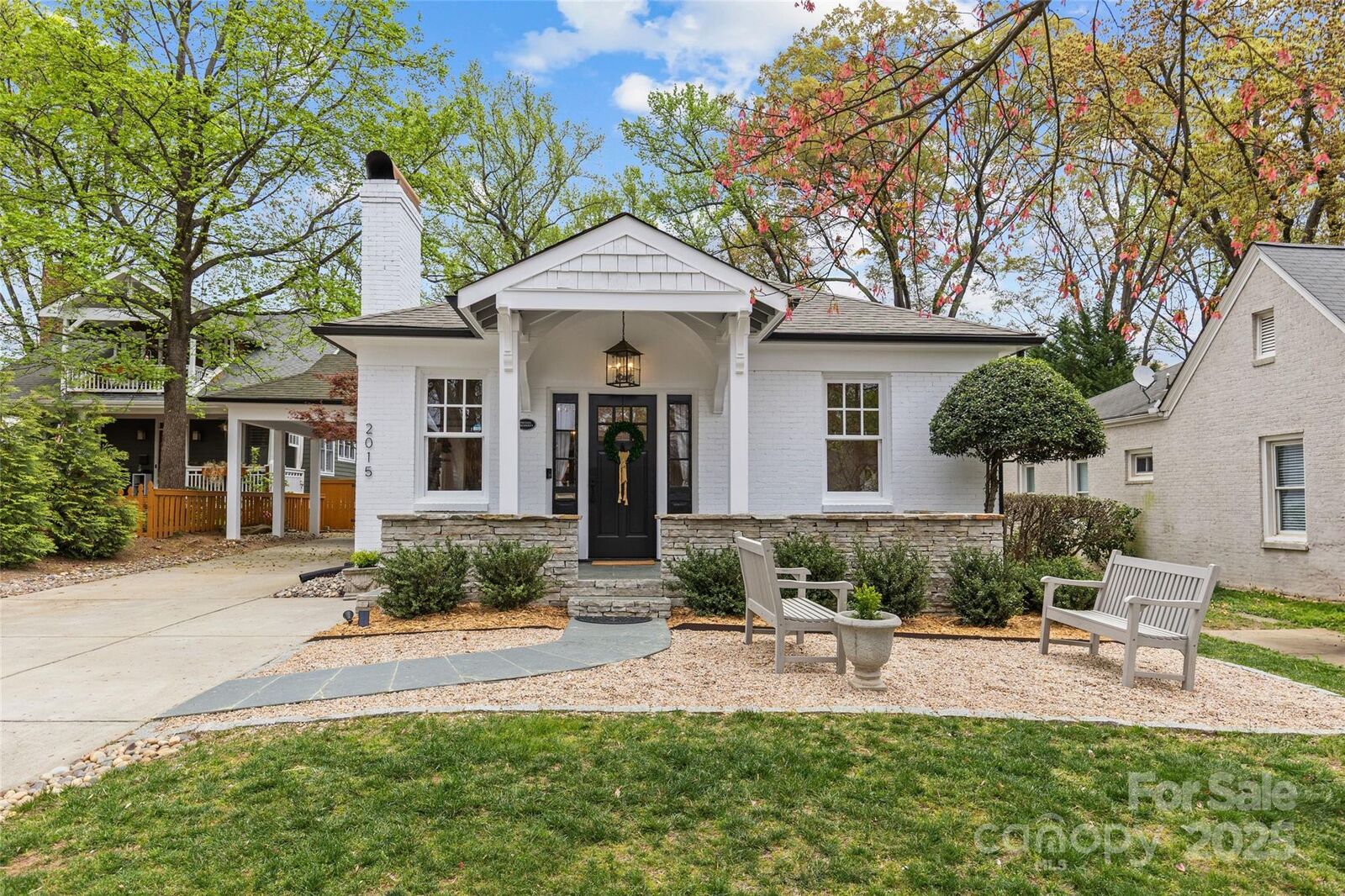 Property Photo: 2015 Chesterfield Avenue NC 28205