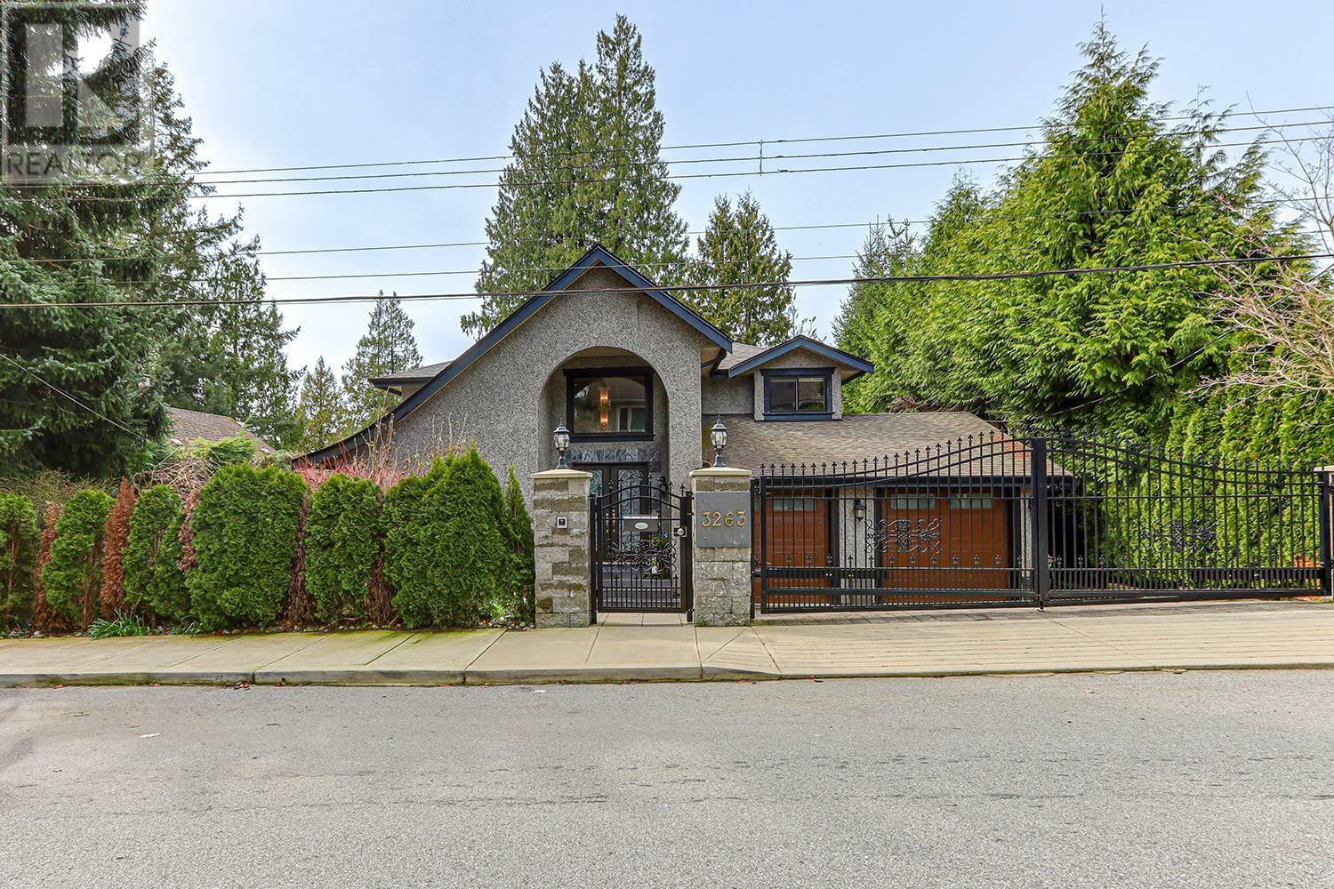 Property Photo: 3263 Norwood Avenue BC V7N 3P2