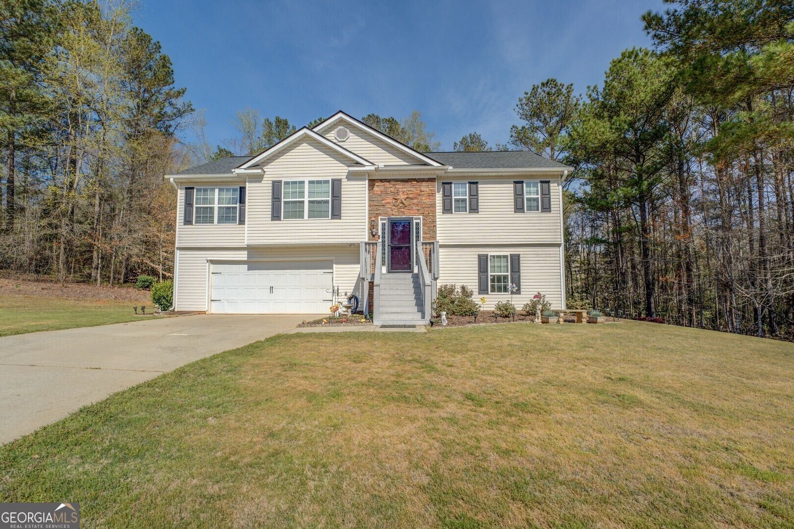 Property Photo: 240 Arthurs Lane GA 30016