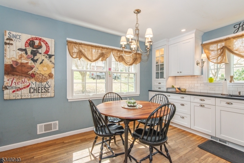 Property Photo:  11 Seneca Trl  NJ 07869 
