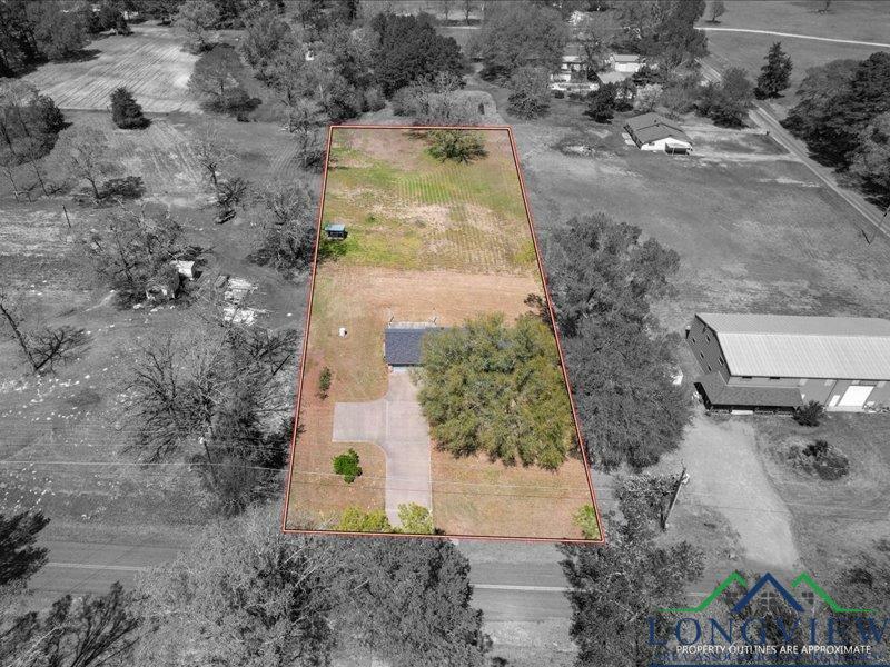 Property Photo: 4823 Page Rd TX 75605