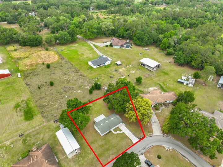 Property Photo:  9210 Lehall Square W  FL 33810 