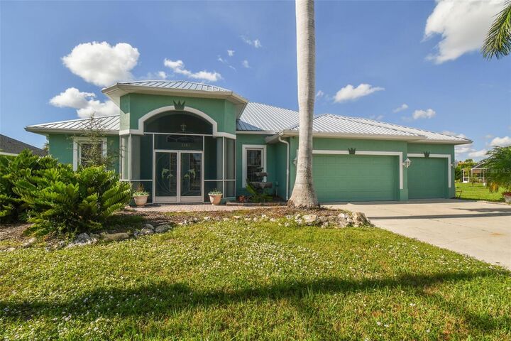 Property Photo:  1161 Rio De Janeiro Avenue  FL 33983 