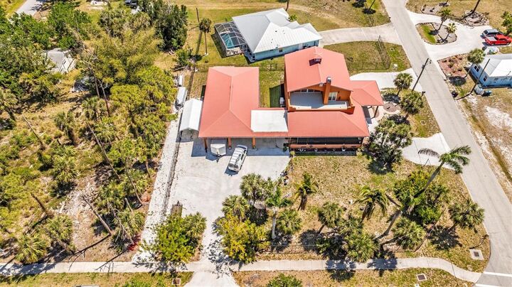 Property Photo: 280 W Cowles Street FL 34223