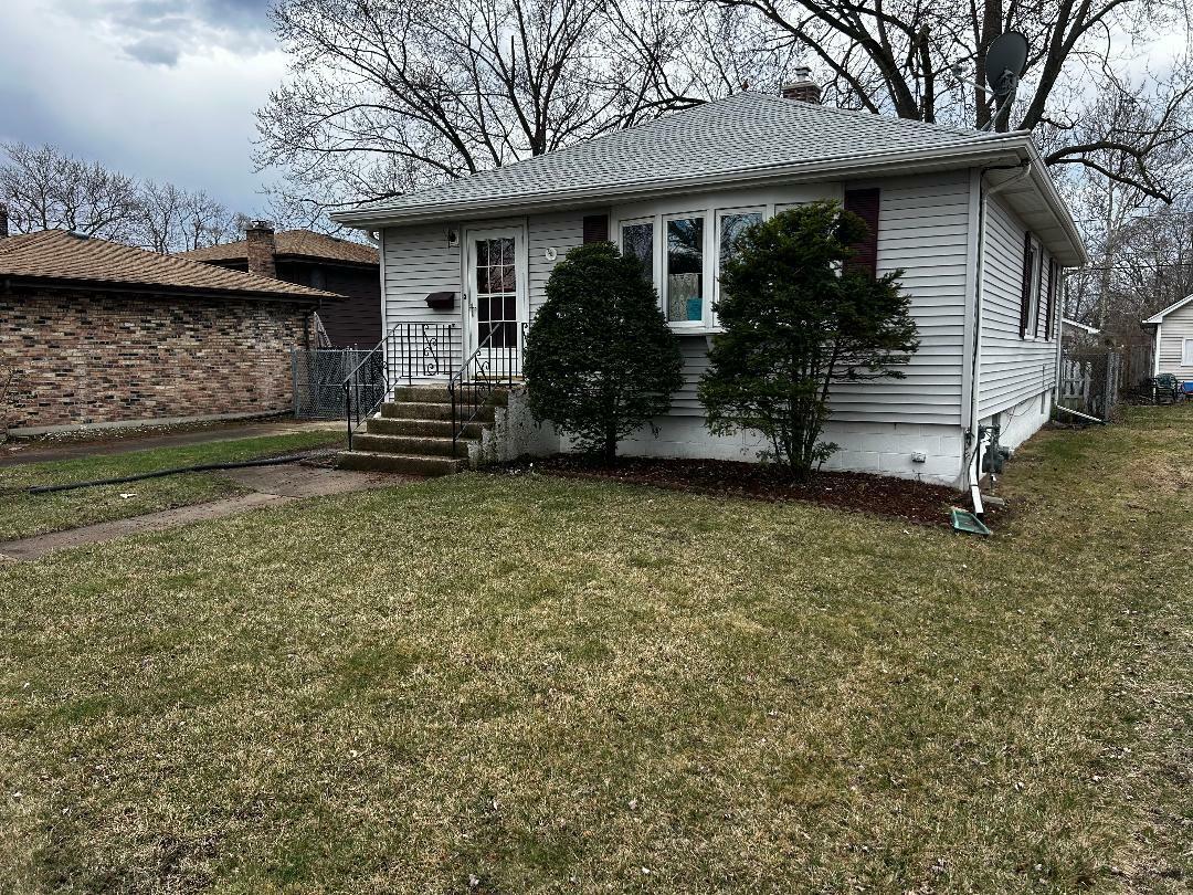 Property Photo: 18448 Ridgewood Avenue IL 60438