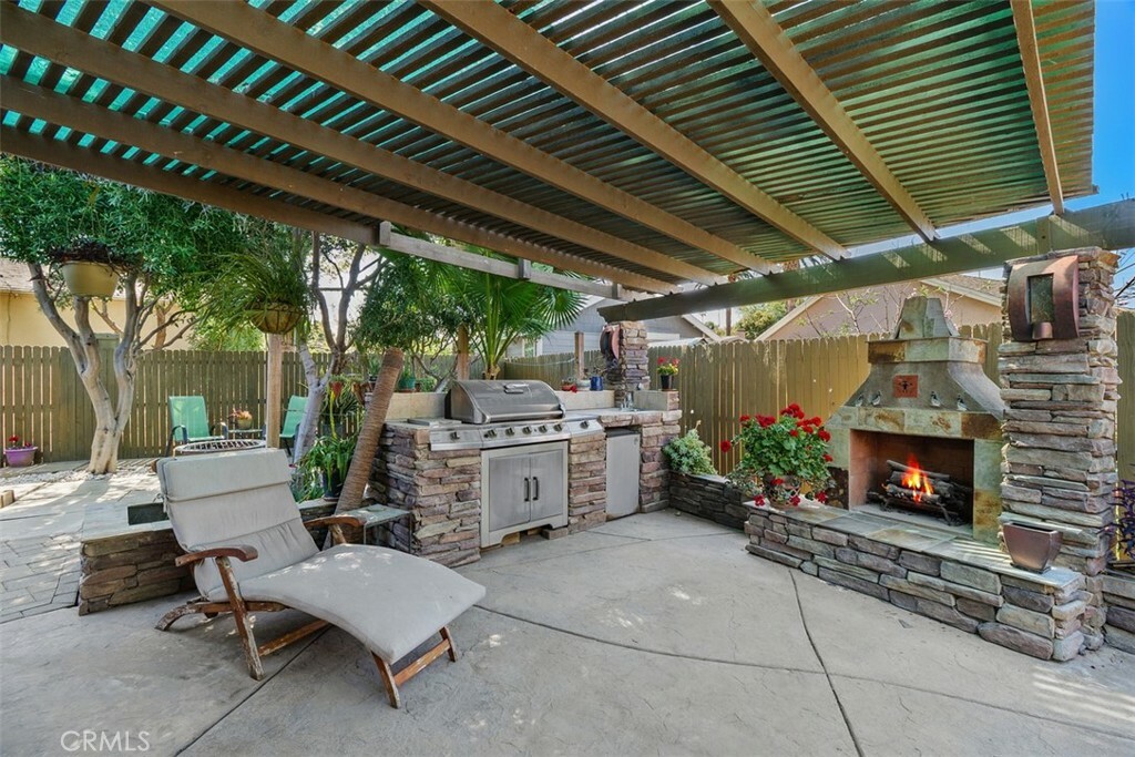 Property Photo: 4365 Alta Vista Dr. CA 92506