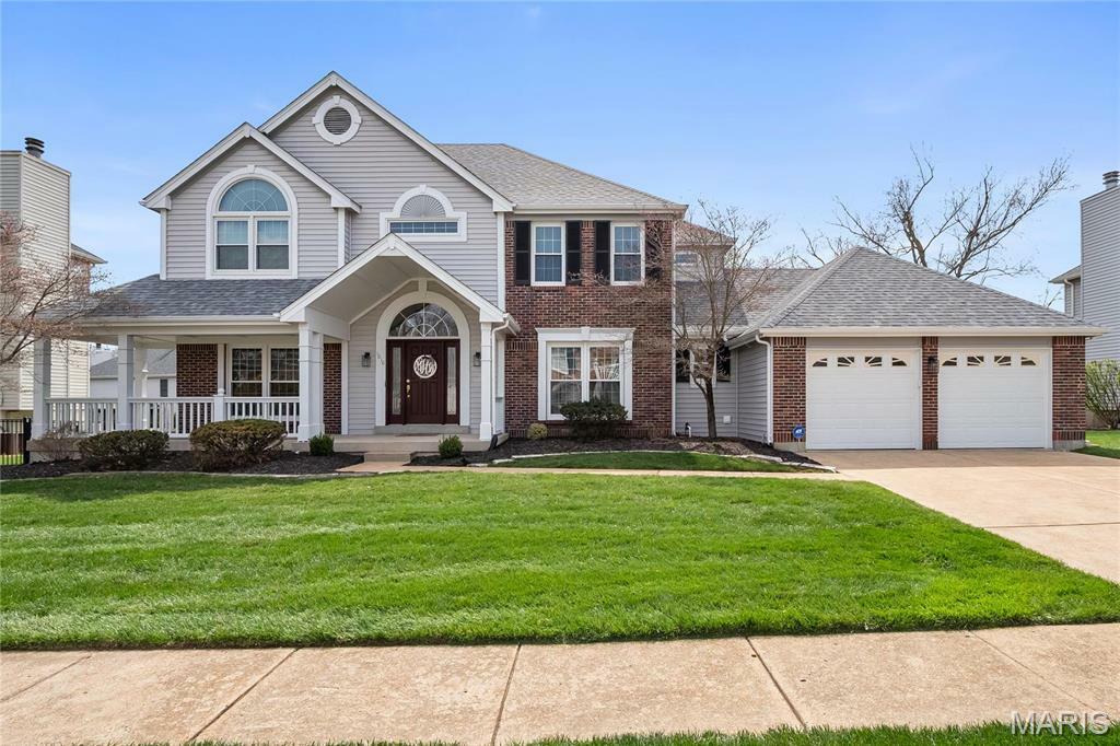 Property Photo: 1610 Carman Manor Court MO 63021