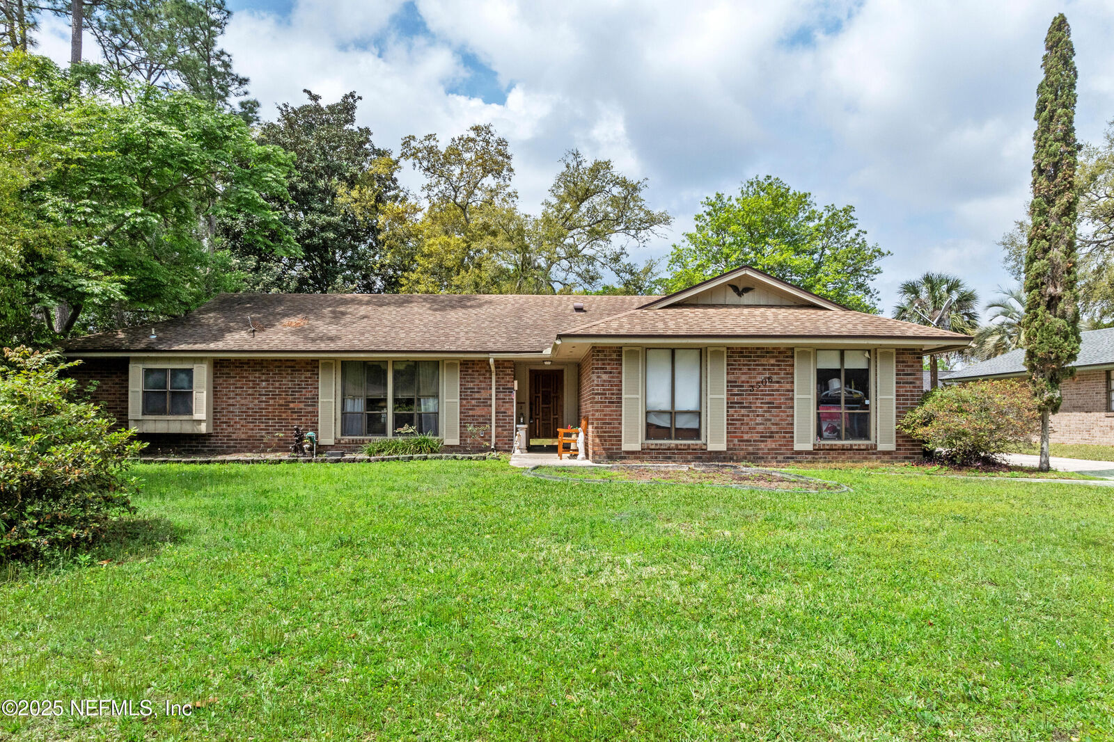 Property Photo:  3506 Compass Rose Drive E  FL 32216 