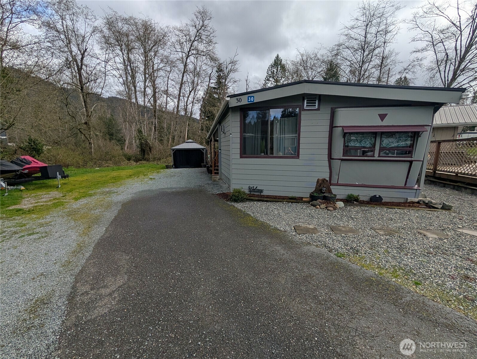 Property Photo: 316 W Lake Samish 30 WA 98229
