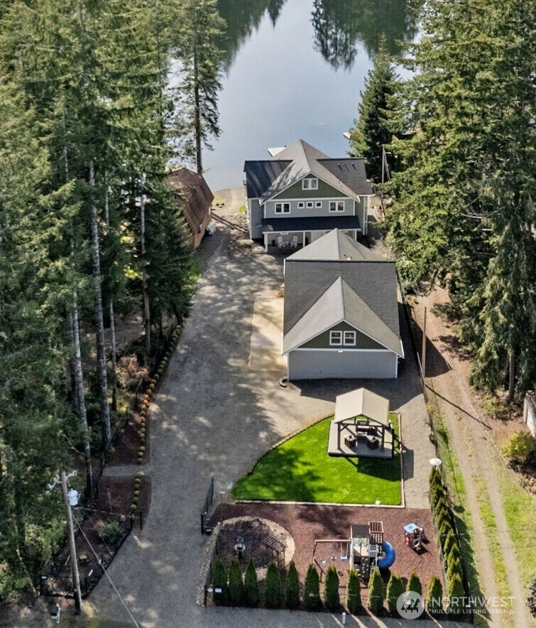 Property Photo: 20 E North Cove Road WA 98584