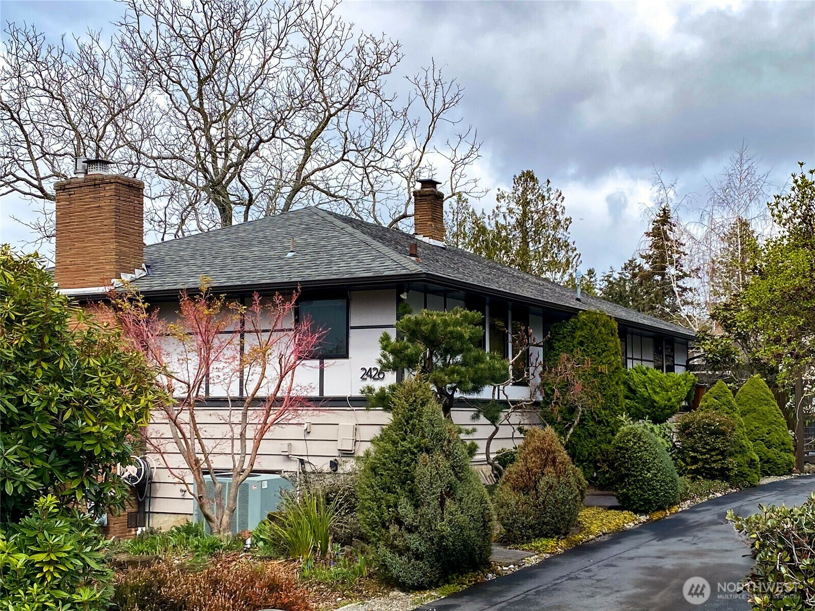 Property Photo: 2426 NW 201st Place WA 98177