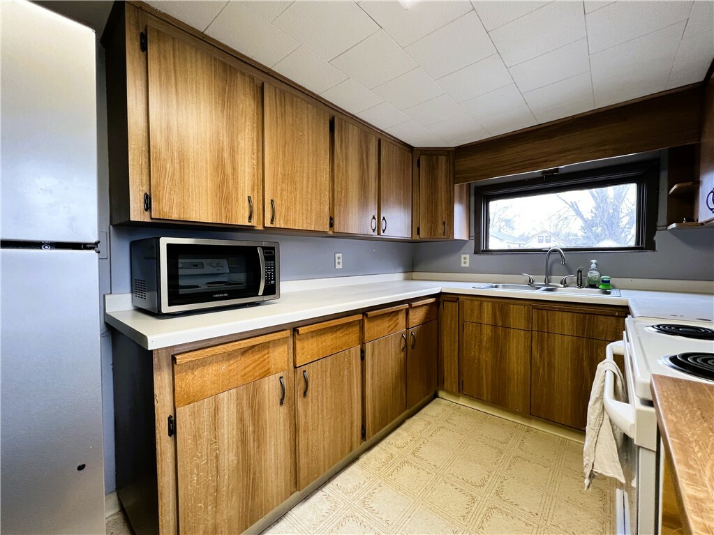410 E 10th Street S  Ladysmith WI 54848 photo