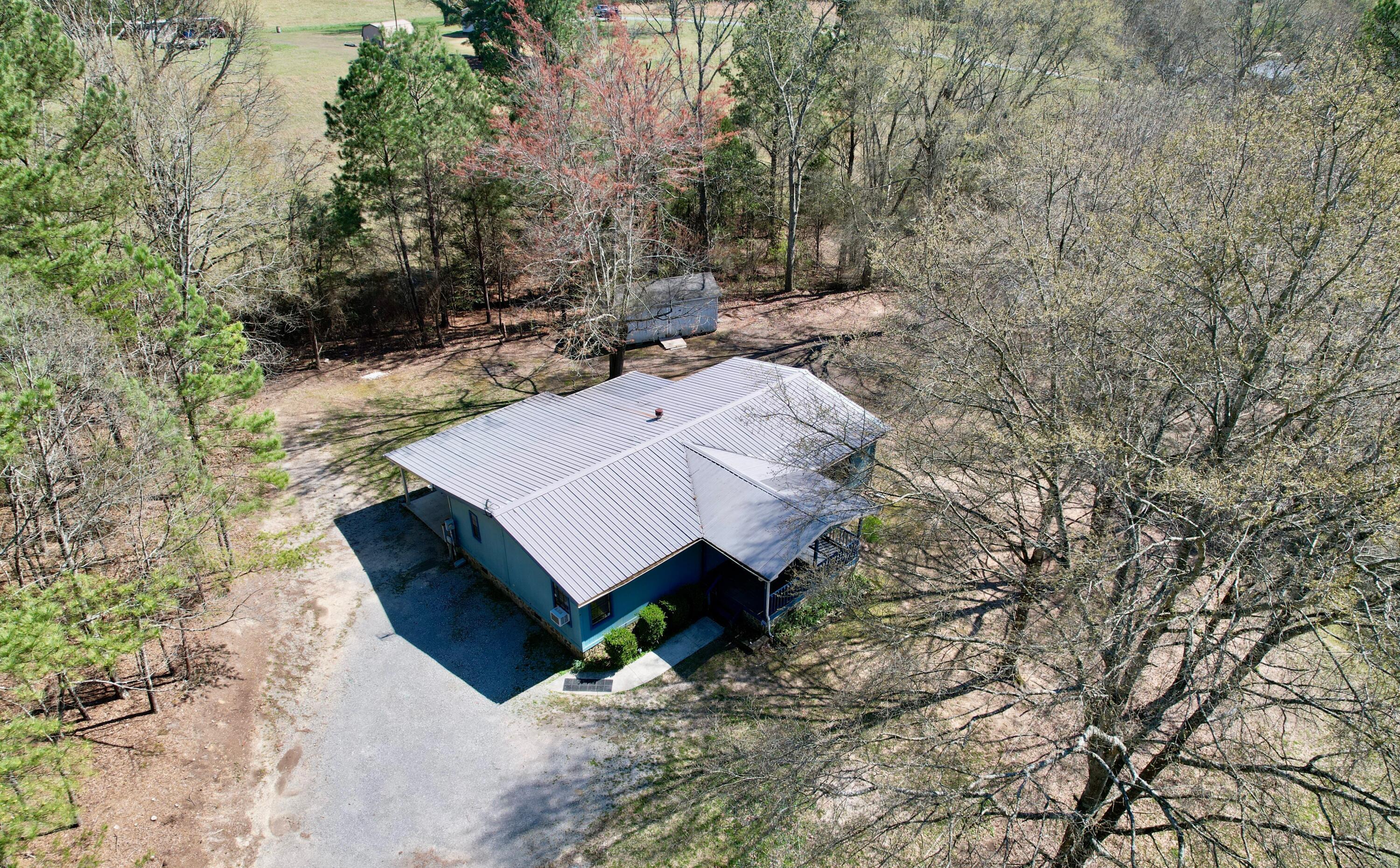 Property Photo: 320 Oak View Lane TN 37321
