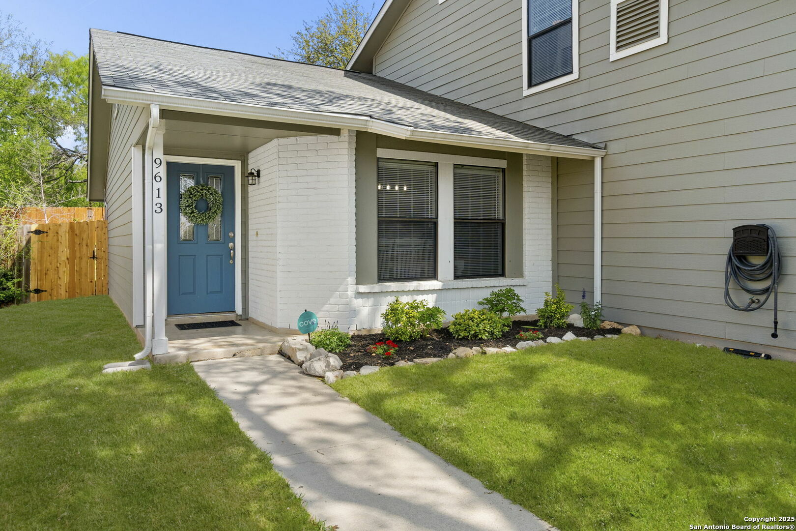 Property Photo: 9613 Autumn Shade TX 78254