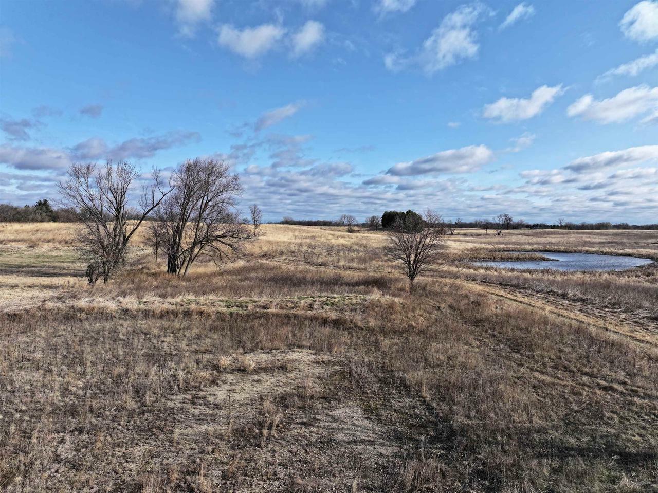 Property Photo: 3001 East Highway 59 WI 53563