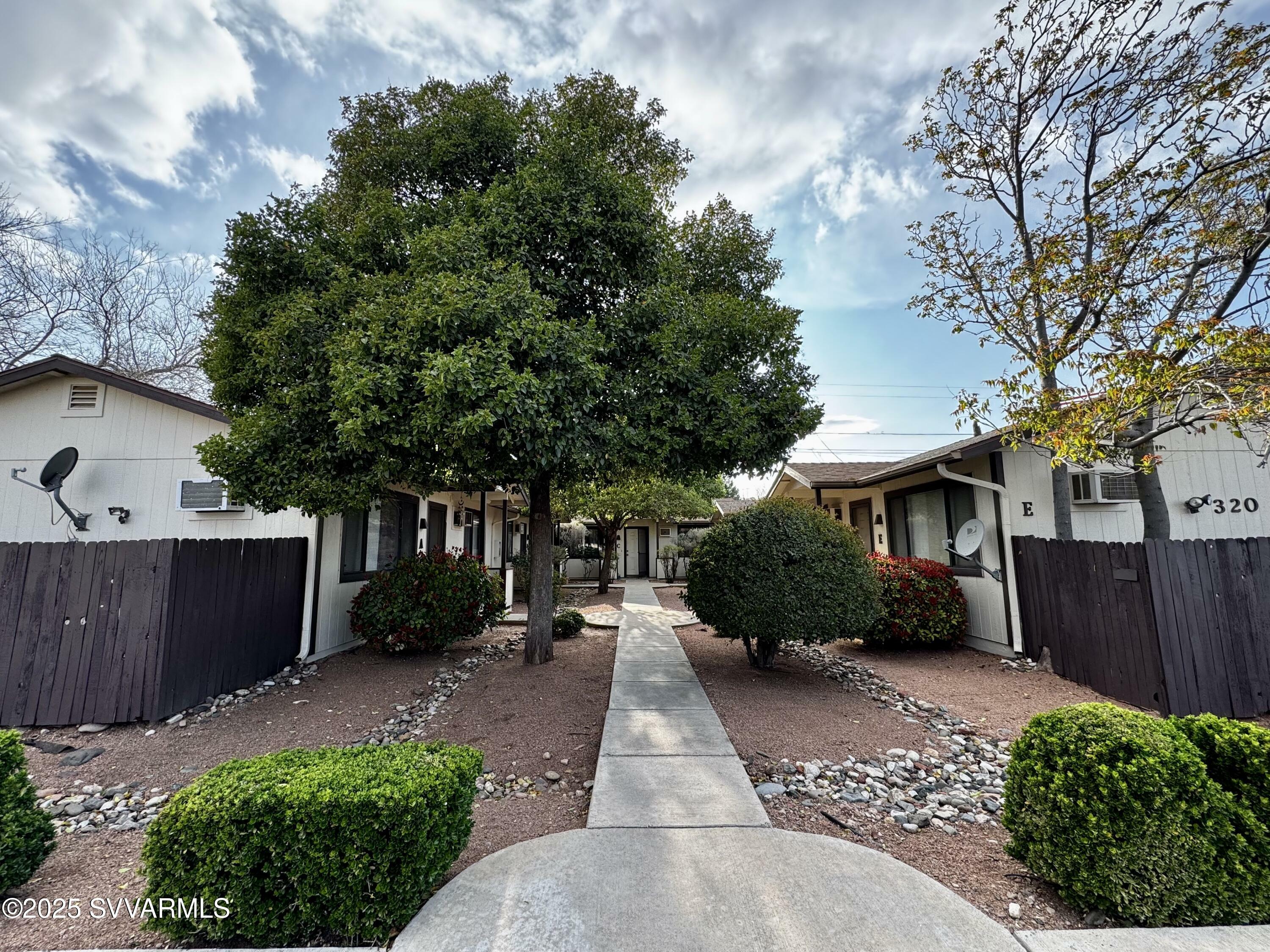 Property Photo: 320 S 15th St AZ 86326