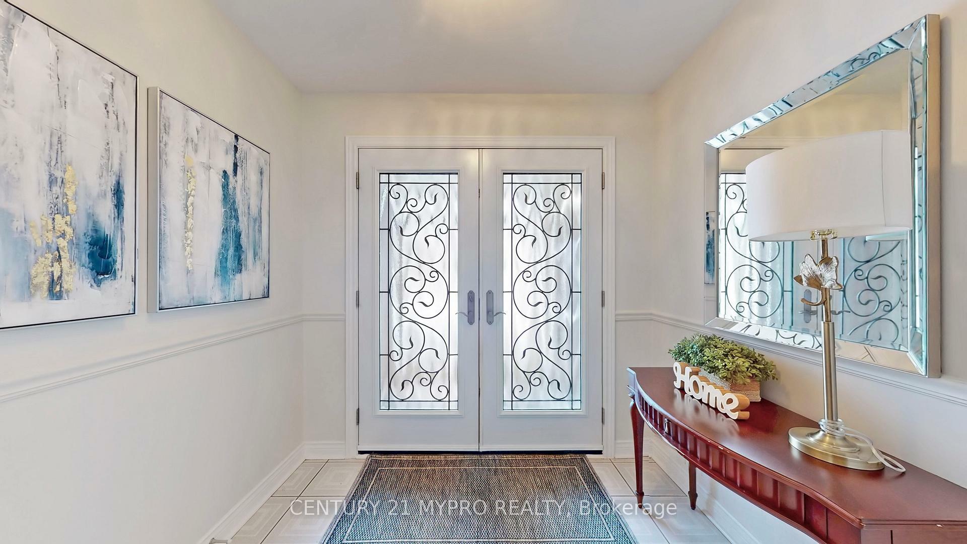 Property Photo: 4 Mallory Avenue ON L3R 6P7