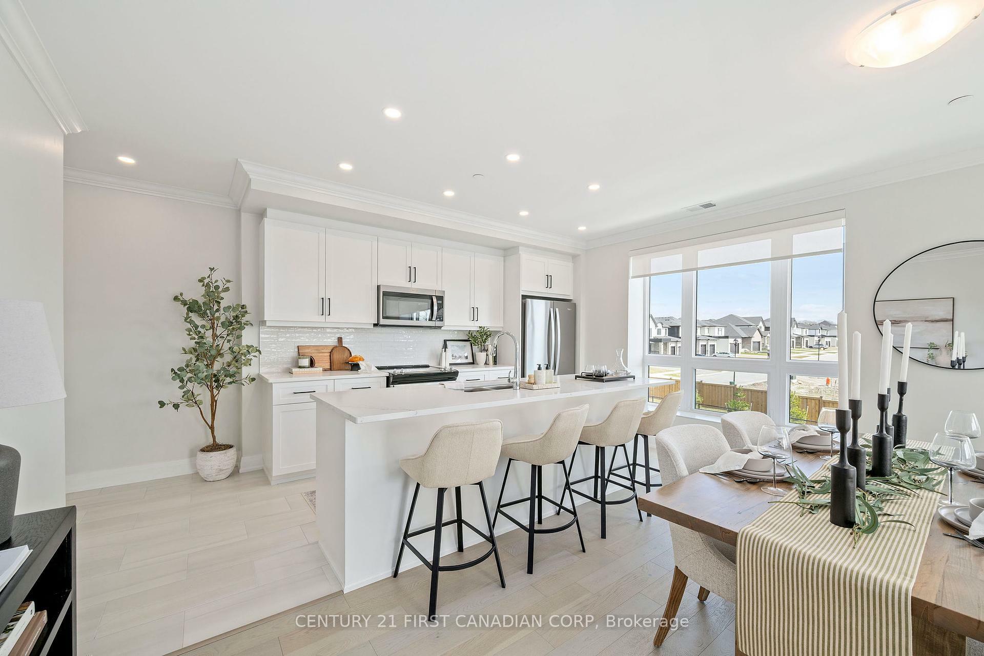 Property Photo: 1560 Upper West Avenue 305 ON N6K 0L1
