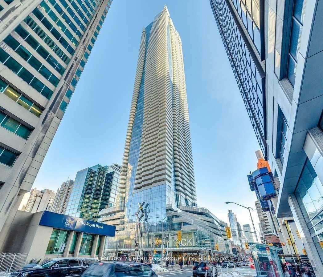 1 Bloor Street E 2501  Toronto ON M4W 0A8 photo
