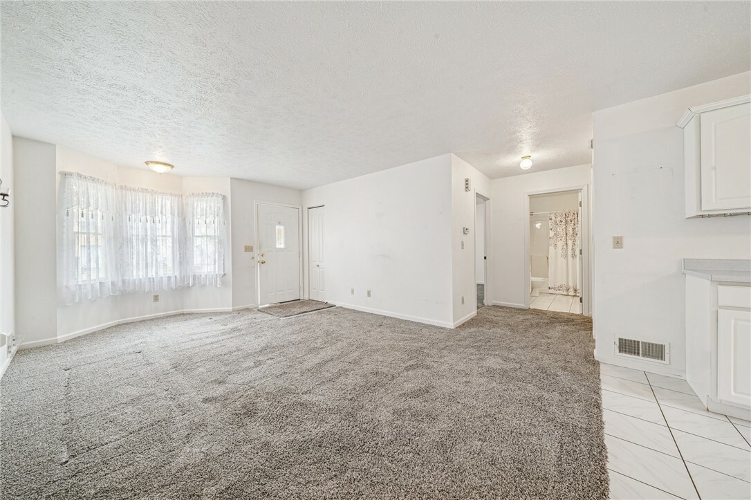 Property Photo:  324 Clavale Dr.  PA 15137 
