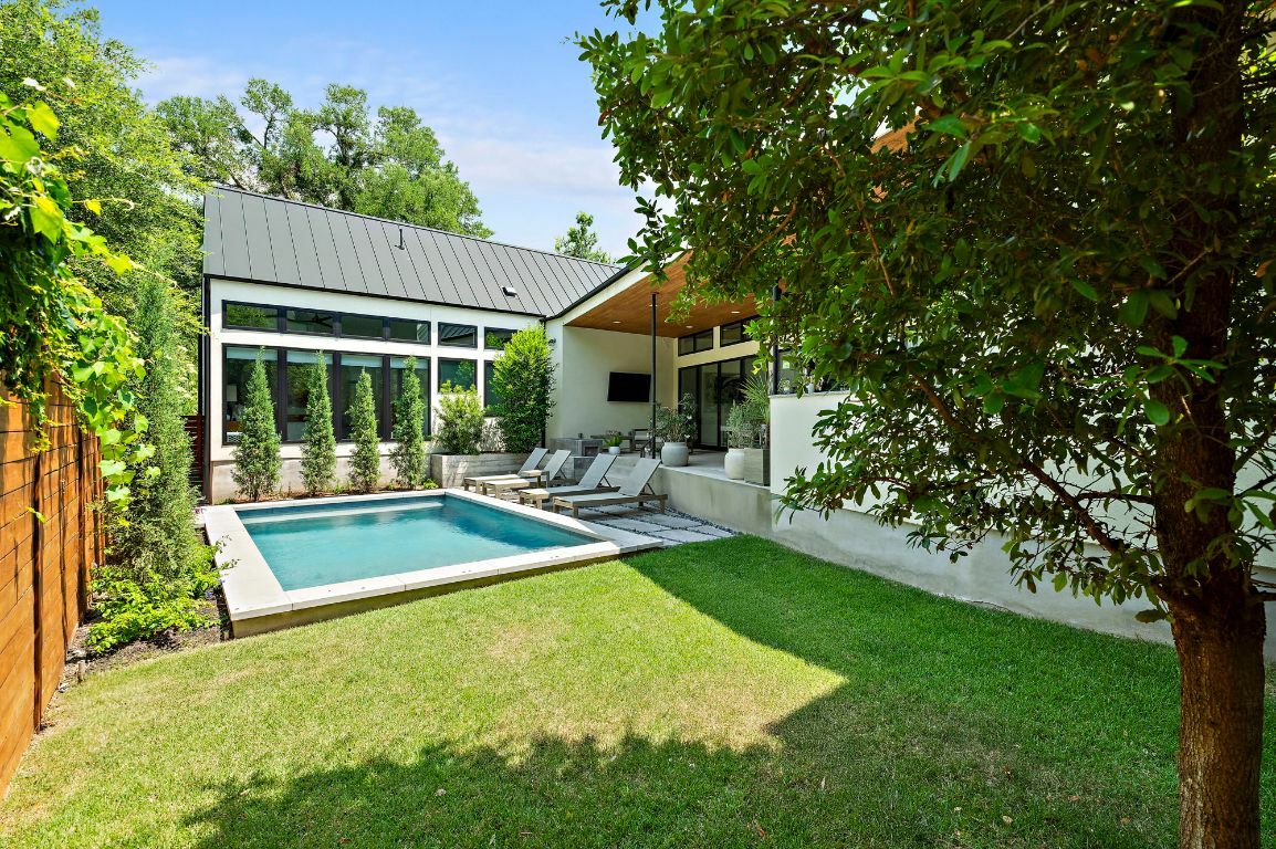 2116 Kenwood Avenue  Austin TX 78704 photo
