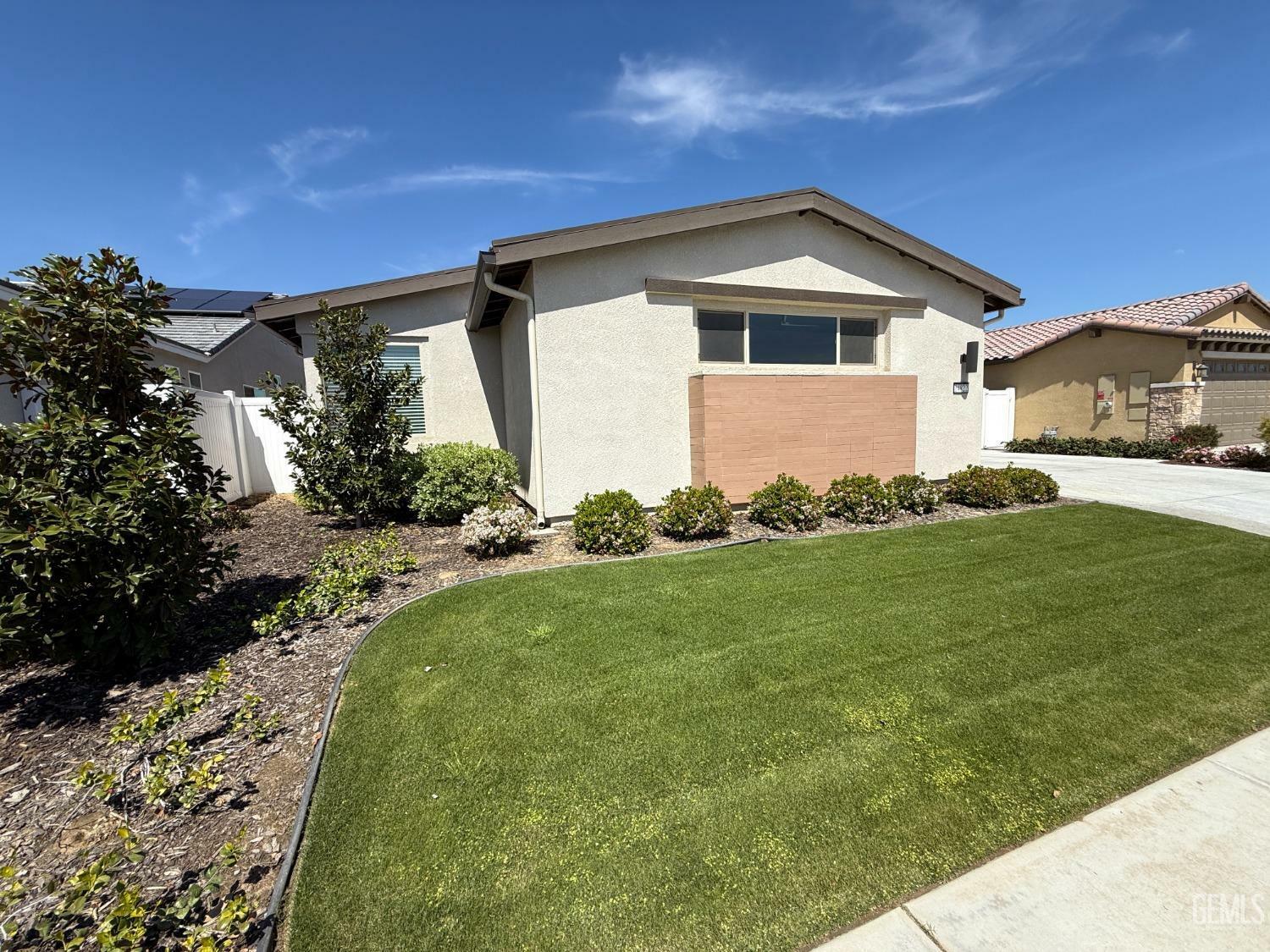 Property Photo: 14822 Pemberley Passage Avenue CA 93311