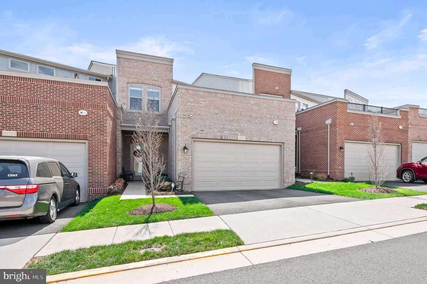 Property Photo: 42791 Macbeth Terrace VA 20148