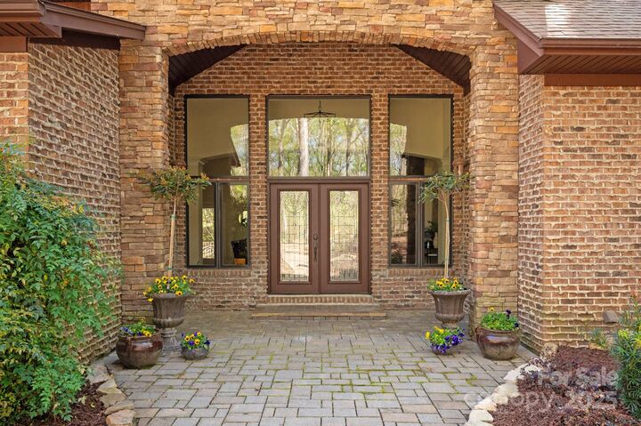 Property Photo: 225 Riverton Road NC 28104